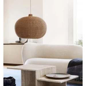 Abajur Rattan, Belly