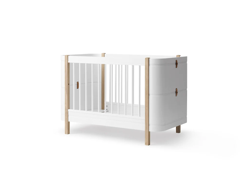Cama de Grades Wood Mini+, Branco e Madeira (Inclui Kit 0-9 anos) - Image 3