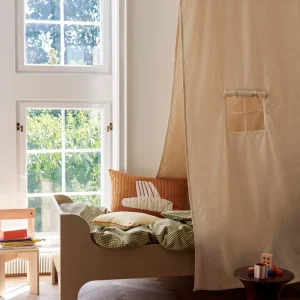 Dossel Settle Bed